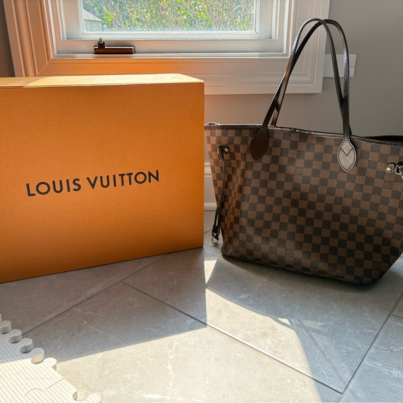 Louis Vuitton Brown Neverfull Tote Bag with Damier Ebene Canvas - Picture 1 of 8